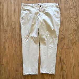American Eagle Outfitters - Mens "Slim straight Extreme Flex Cream Khakis